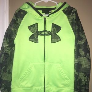 Boys UA sweatshirt-size 6